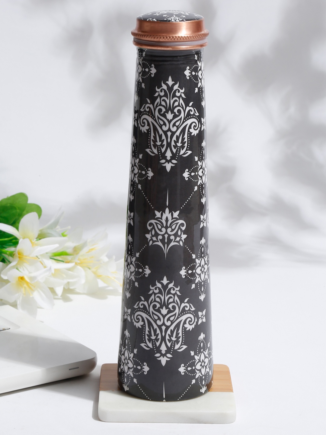

EK BY EKTA KAPOOR Black & White Printed Copper Water Bottle 1000 ml