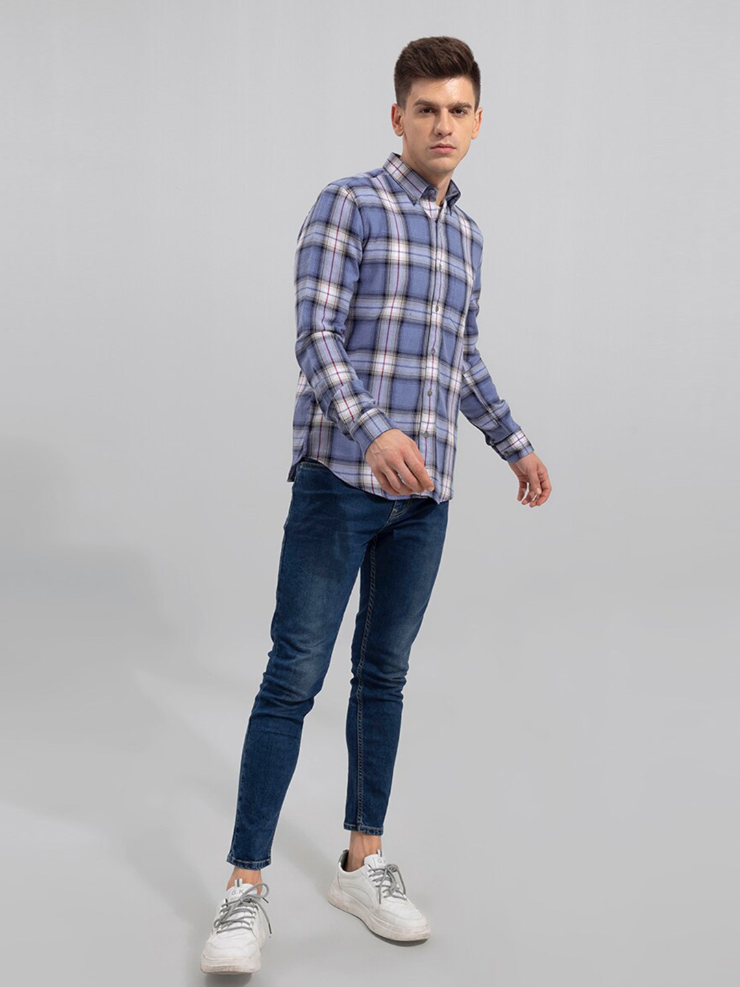 

Snitch Men Blue & White Slim Fit Tartan Checked Cotton Casual Shirt