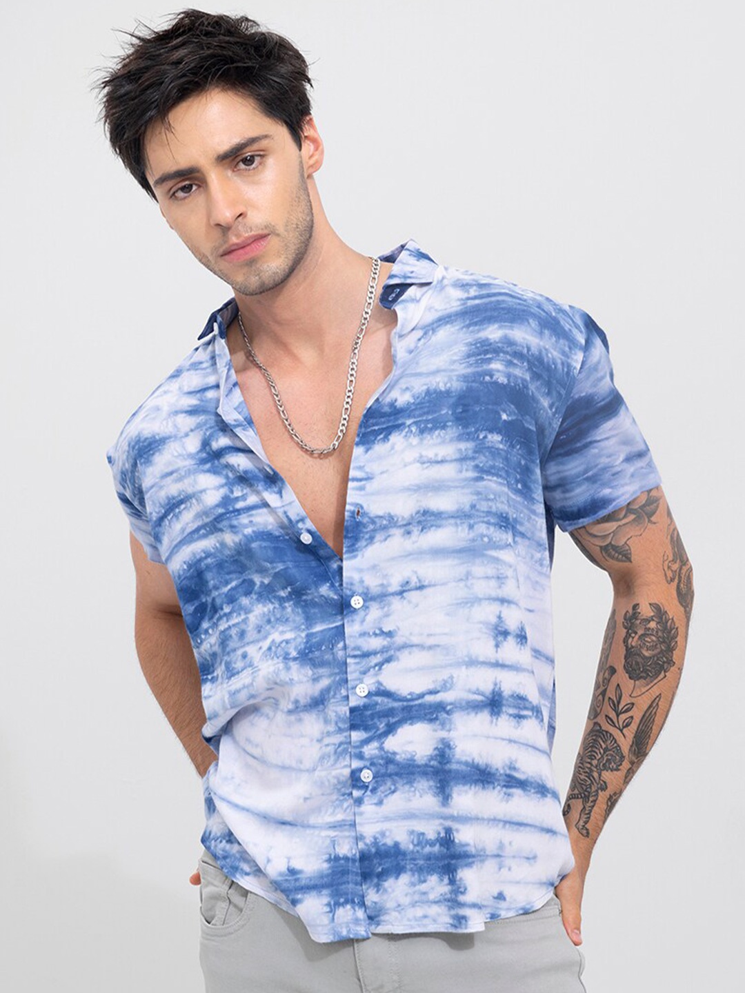 

Snitch Men Slim Fit Printed Casual Shirt, Blue