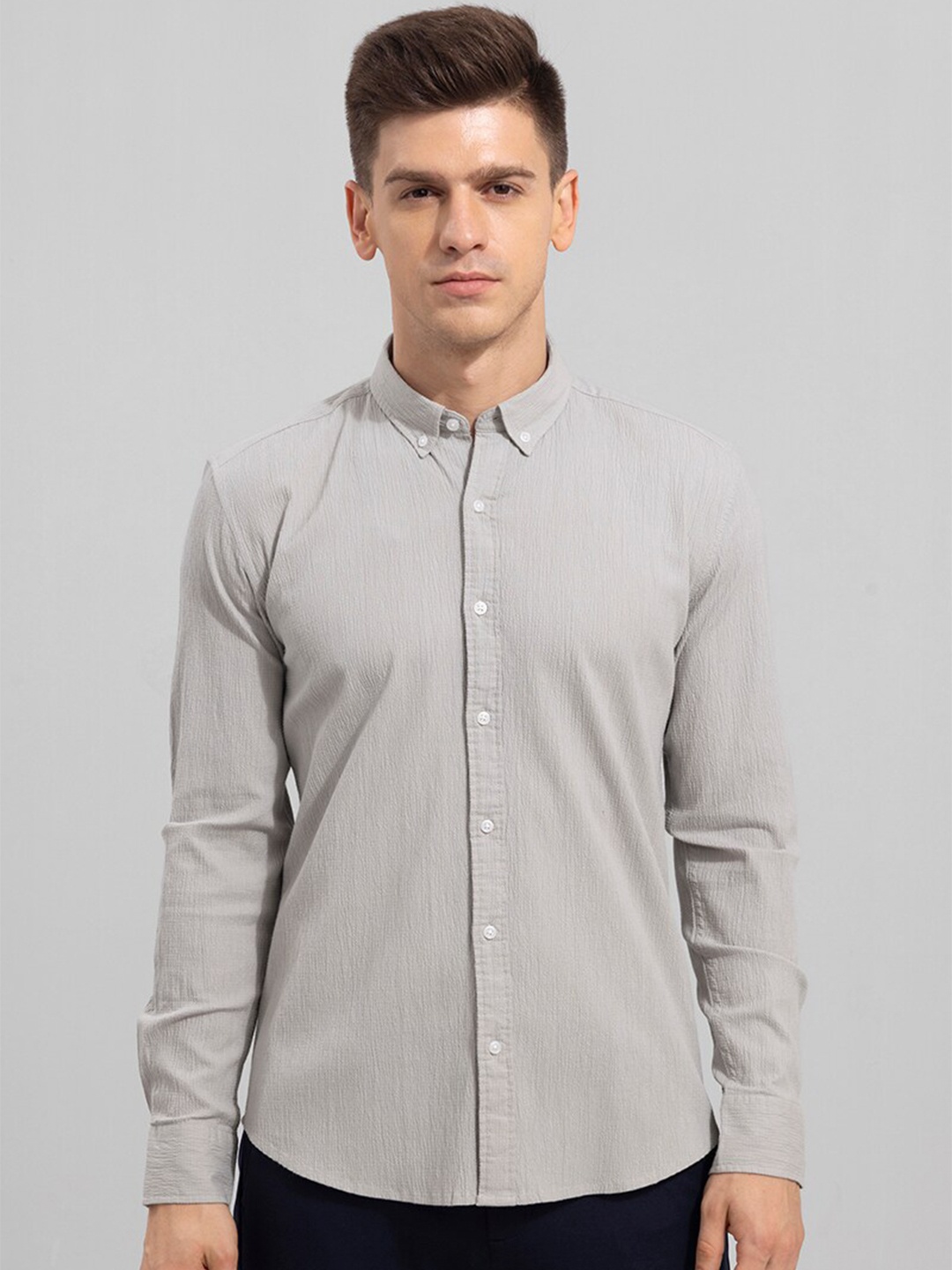 

Snitch Men Grey Slim Fit Casual Cotton Shirt