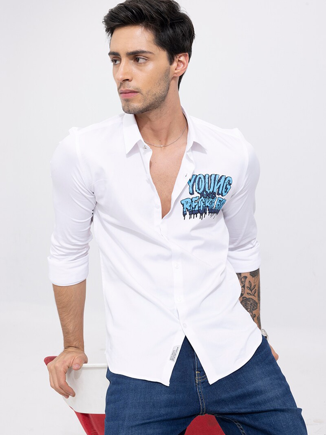 

Snitch Men White Slim Fit Casual Cotton Shirt