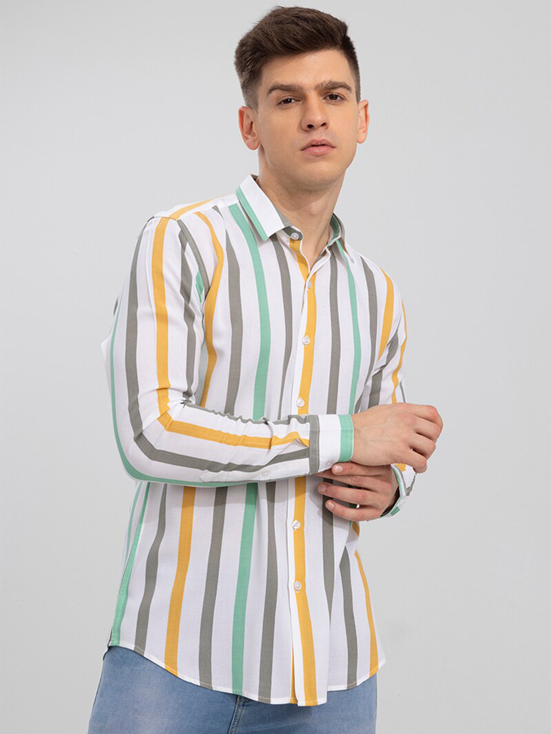 

Snitch Men White Slim Fit Striped Casual Shirt