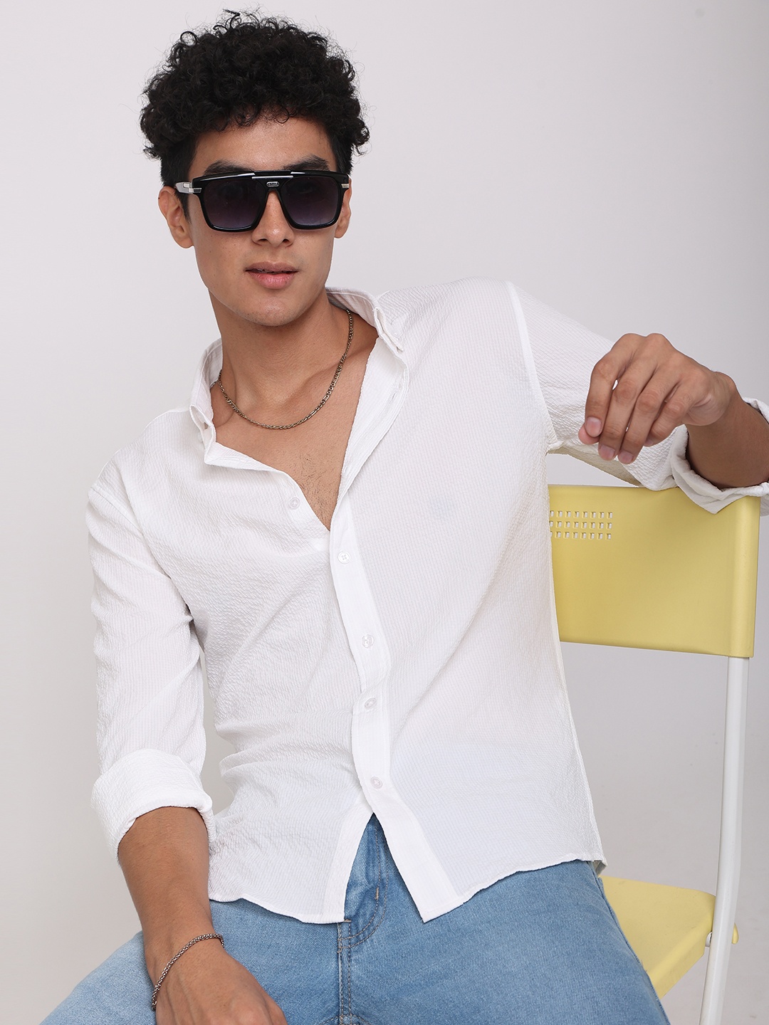 

Snitch Men White Slim Fit Casual Cotton Shirt