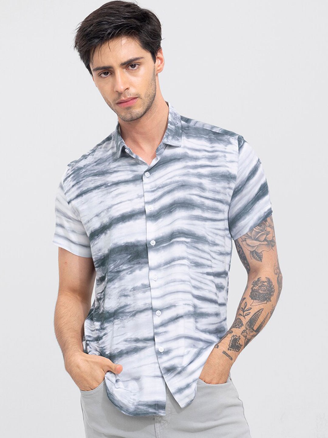 

Snitch Men Slim Fit Printed Casual Shirt, Grey