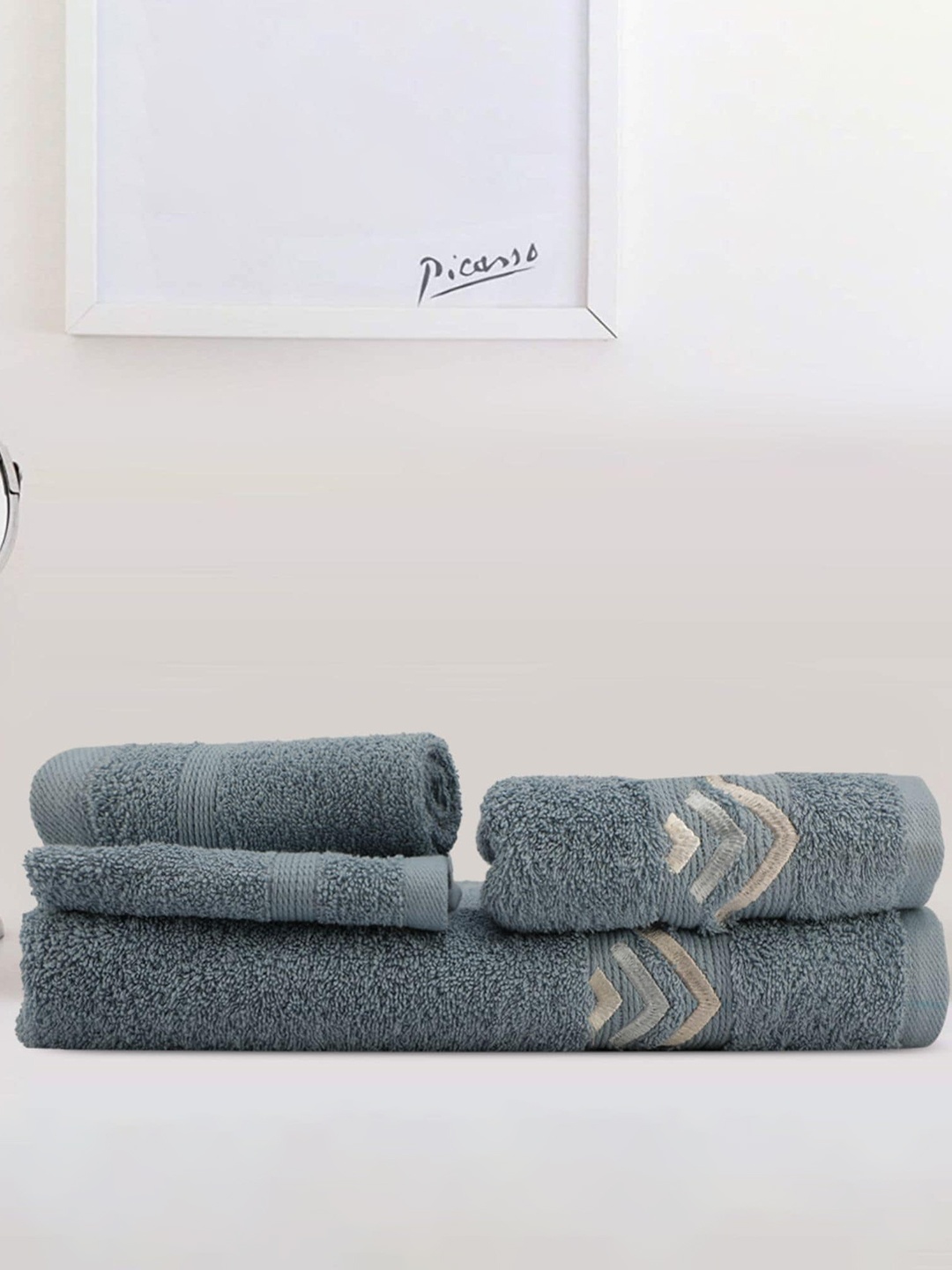 

LUSH & BEYOND Set of 4 Blue Self Design 500 GSM Cotton Towel Set