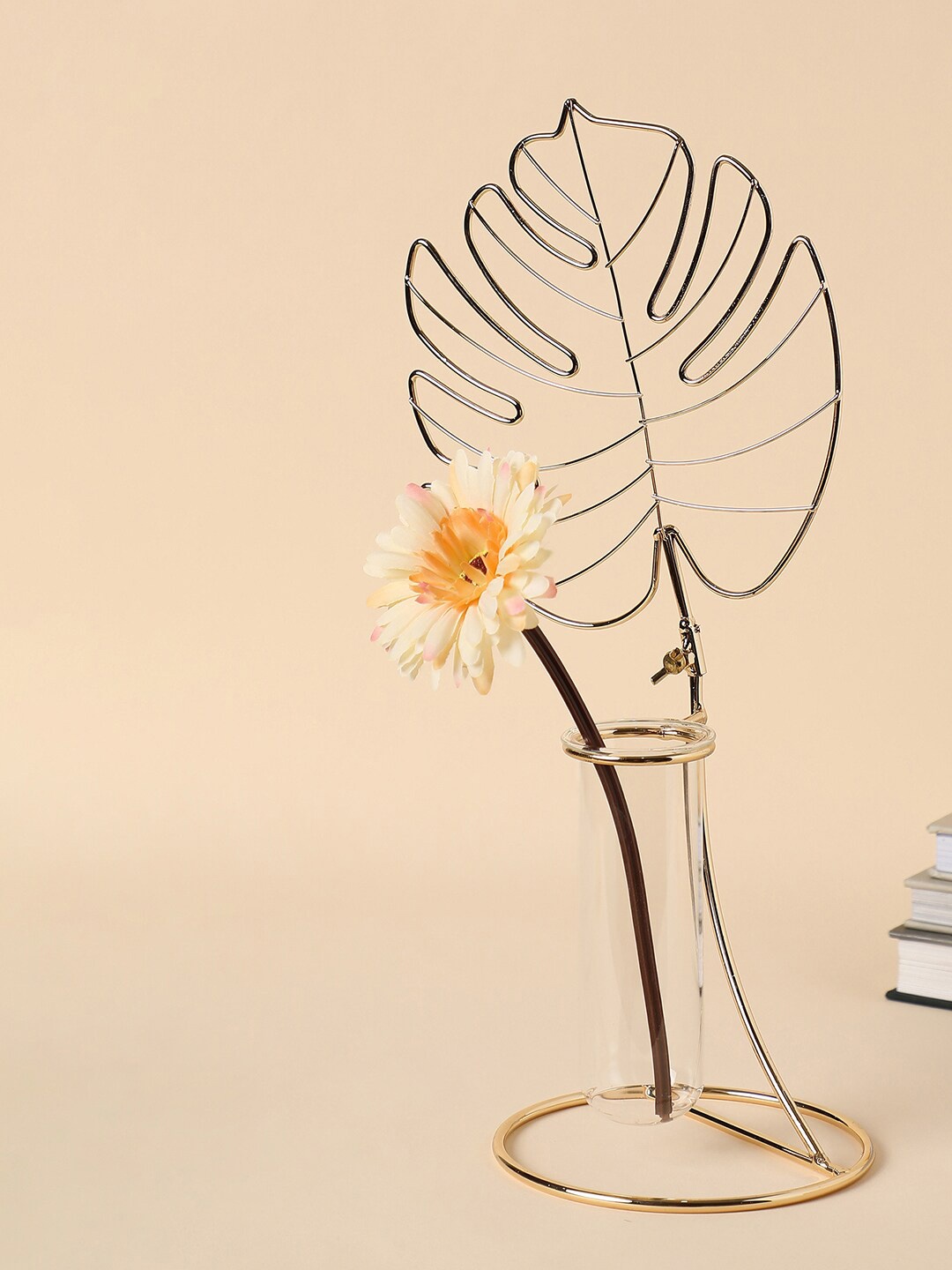 

Bonhomie Gold-Coloured Leaf Stand Glass Vases