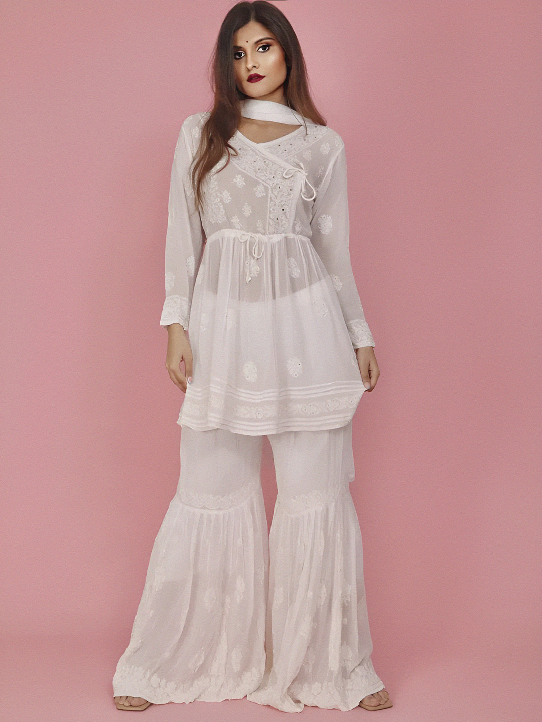 

LABEL AISHWARYRIKA Women White Ethnic Motifs Embroidered Flared Sleeves Georgette Anarkali Kurta