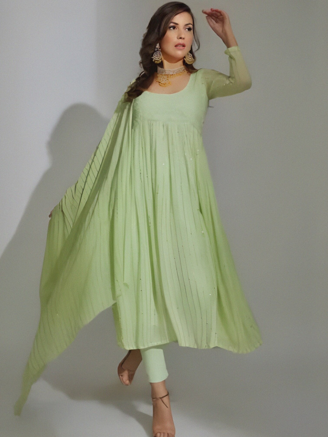 

LABEL AISHWARYRIKA Women Green Striped Georgette Anarkali Kurta