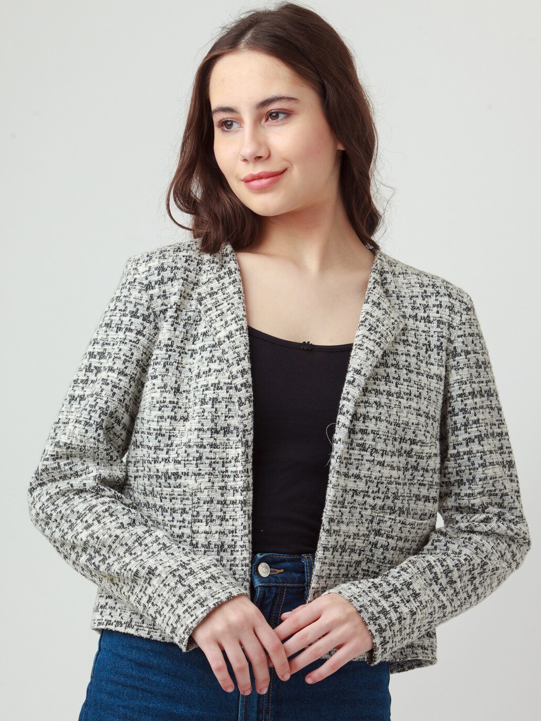 

Zink London Women Off White & Grey Self Design Open Front Jacket