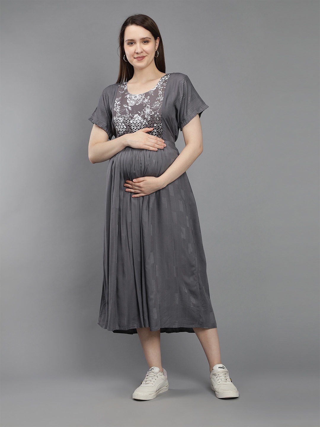 

NIGHTSPREE Grey & White Floral Print Maternity Empire Midi Dress