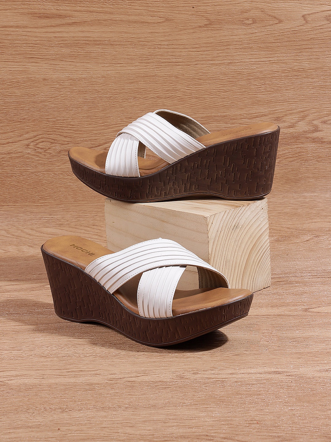 

Mochi White Textured Wedge Sandals