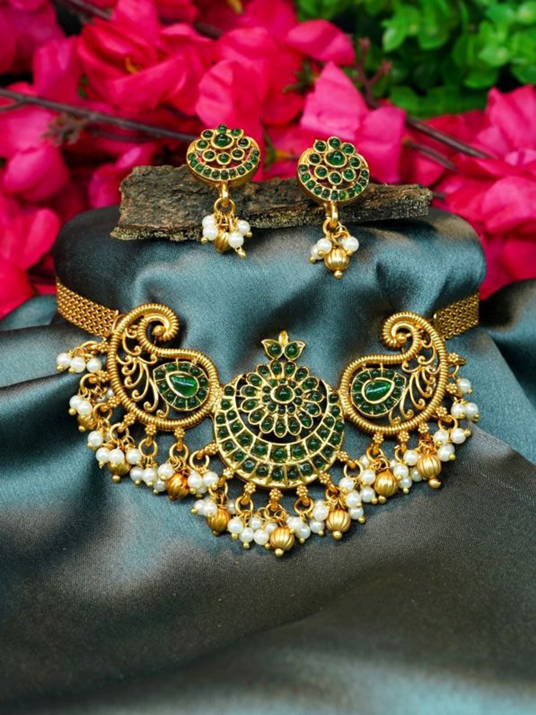 

GRIIHAM Gold-Plated Green Stone-Studded & Beaded Jewellery Set