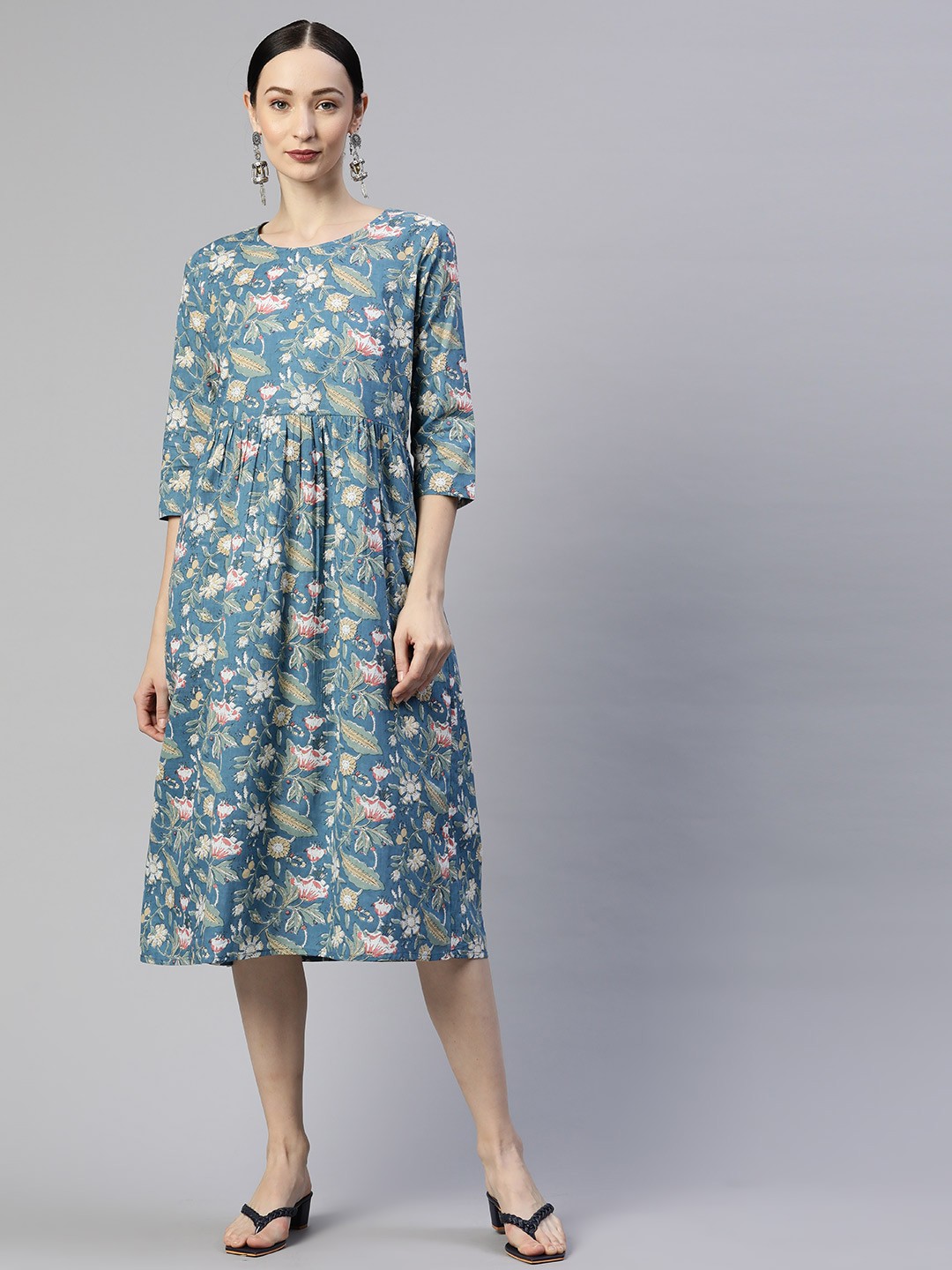 

Popnetic Women Blue & Off-White Pure Cotton Floral Print A-Line Ethnic Dress