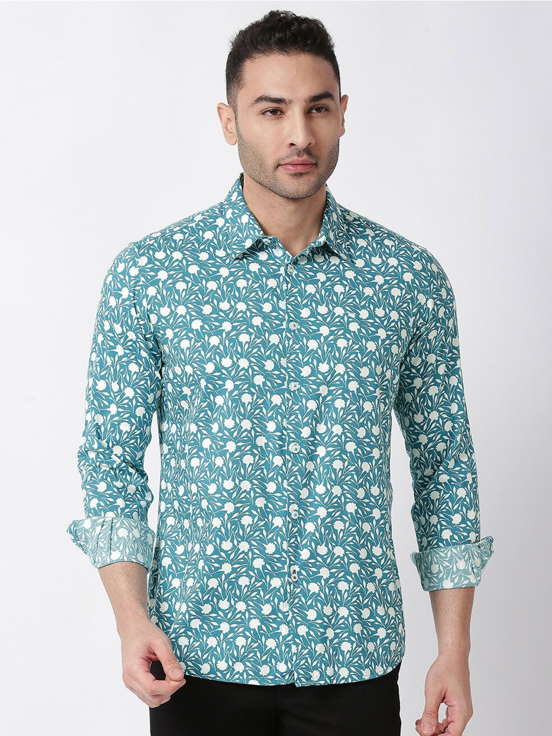 

Basics Men Turquoise Blue Slim Fit Floral Printed Cotton Casual Shirt