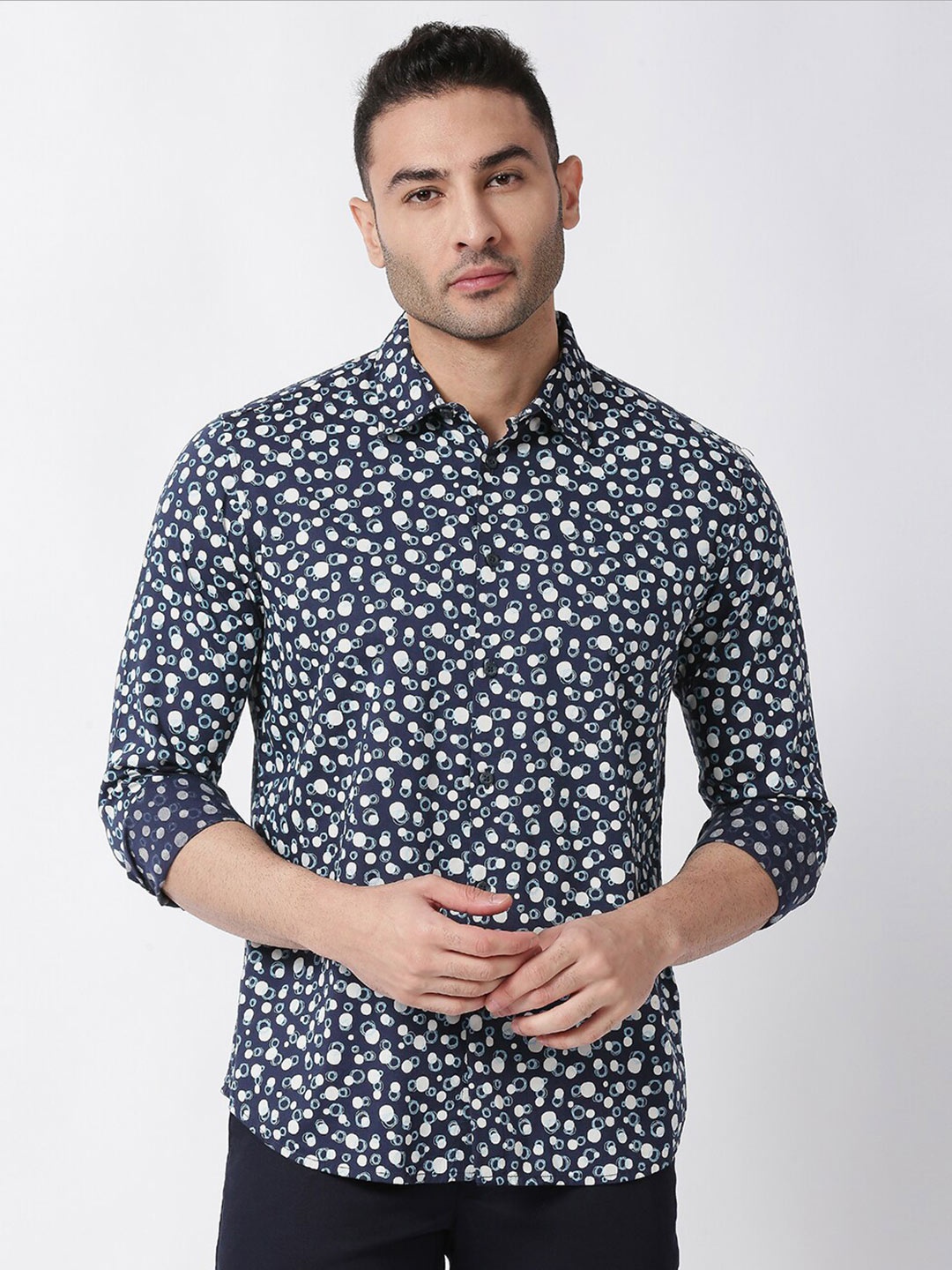 

Basics Men Navy Blue Slim Fit Printed Cotton Casual Shirt