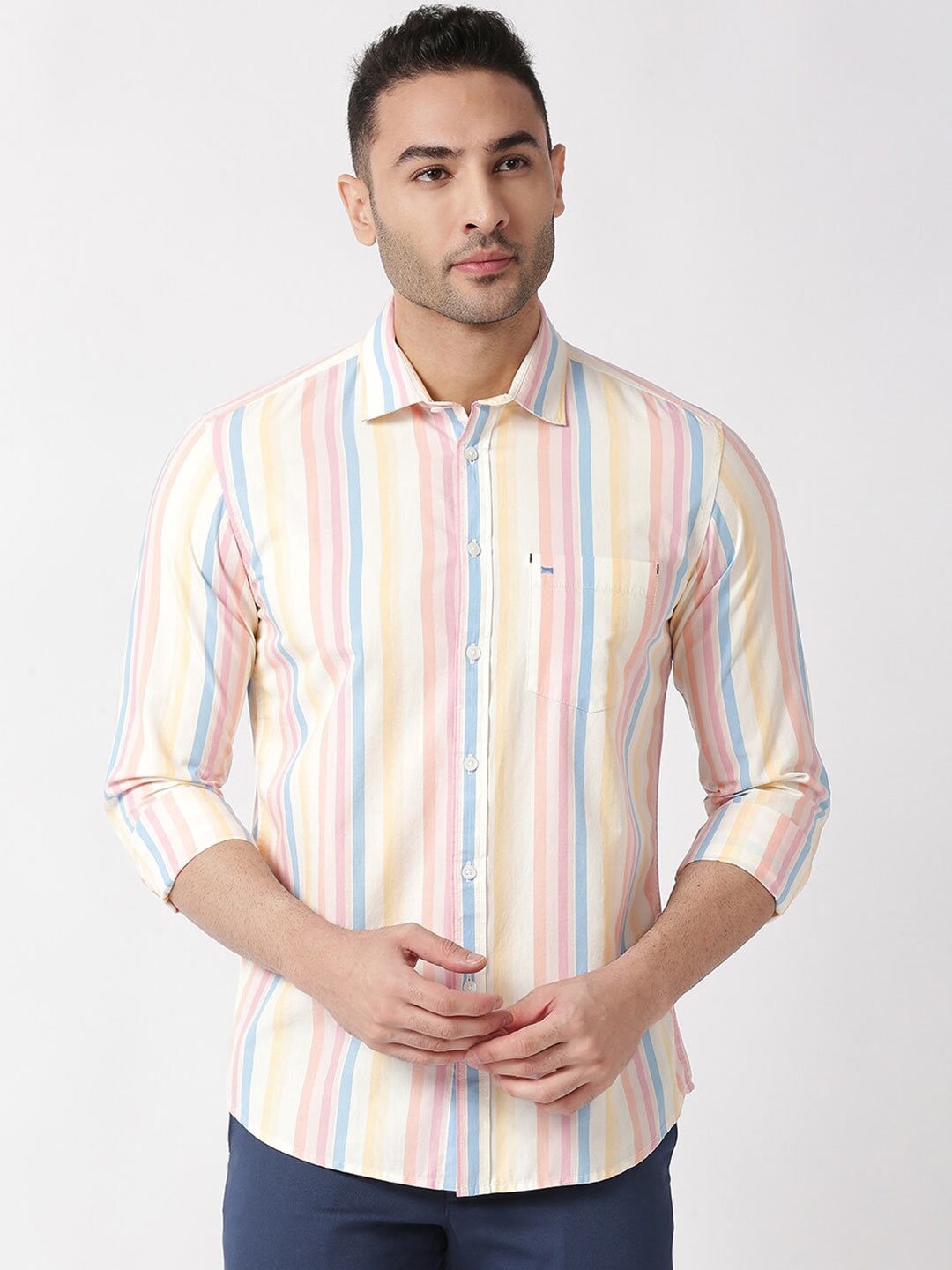 

Basics Men Pink Slim Fit Striped Cotton Casual Shirt