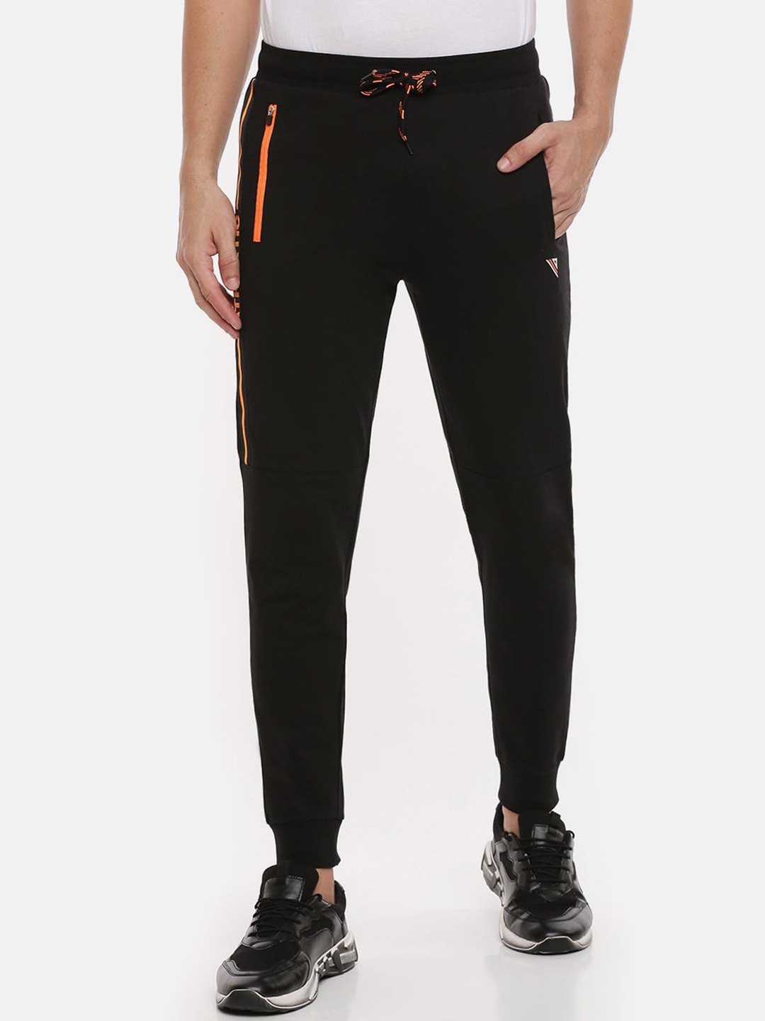 

Ramraj Men Black Solid Cotton Joggers