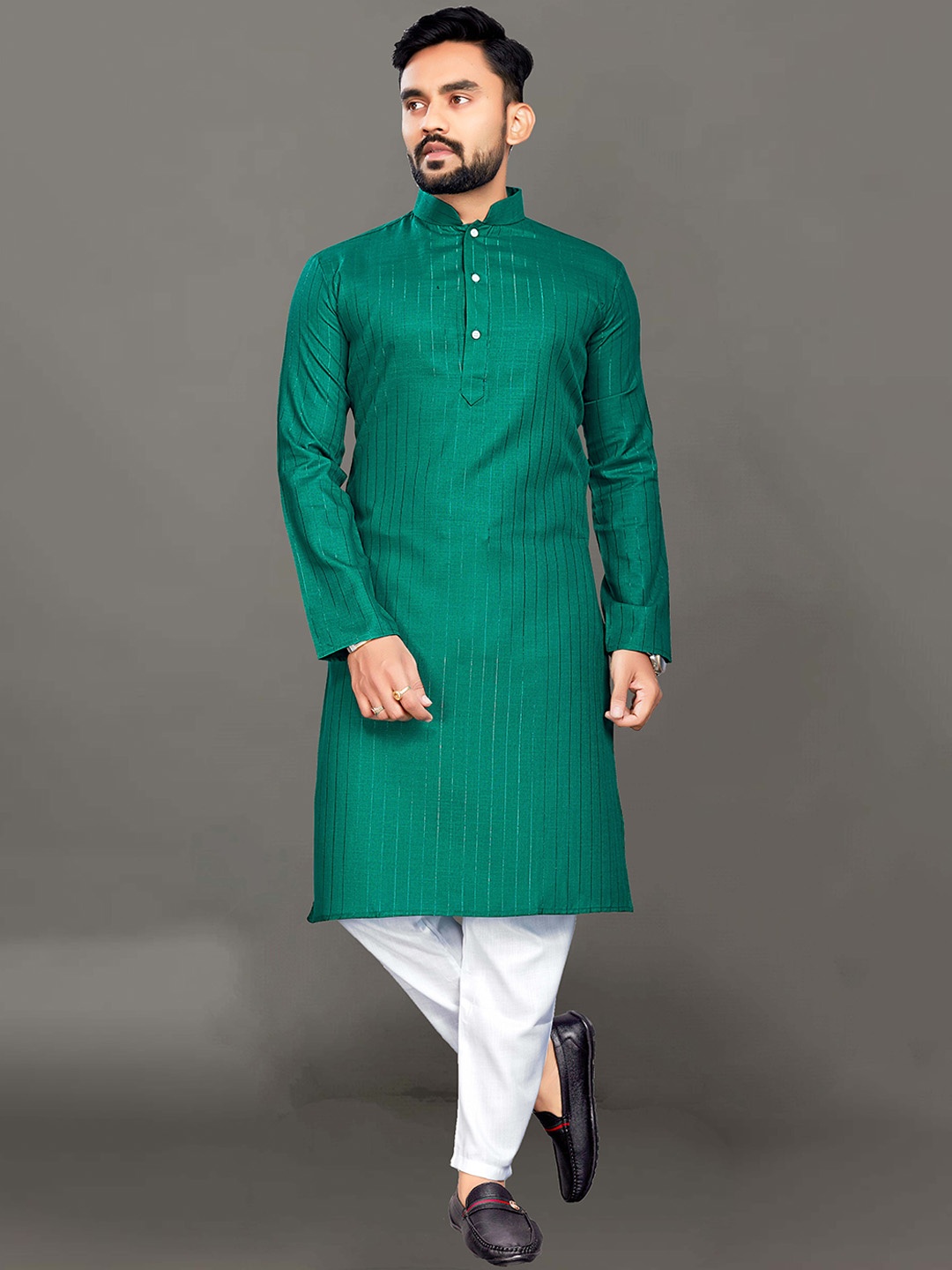 

Ekta Textiles Men Green Striped Pure Cotton Kurta with Pyjamas