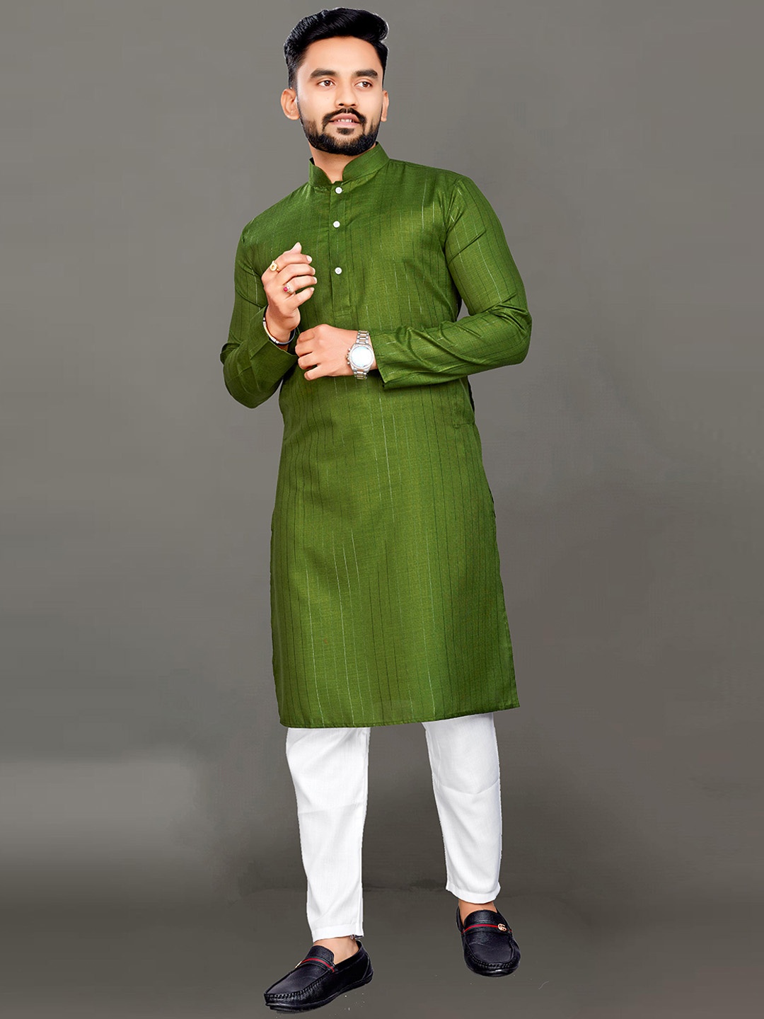 

Ekta Textiles Men Green Striped Pure Cotton Kurta with Pyjamas