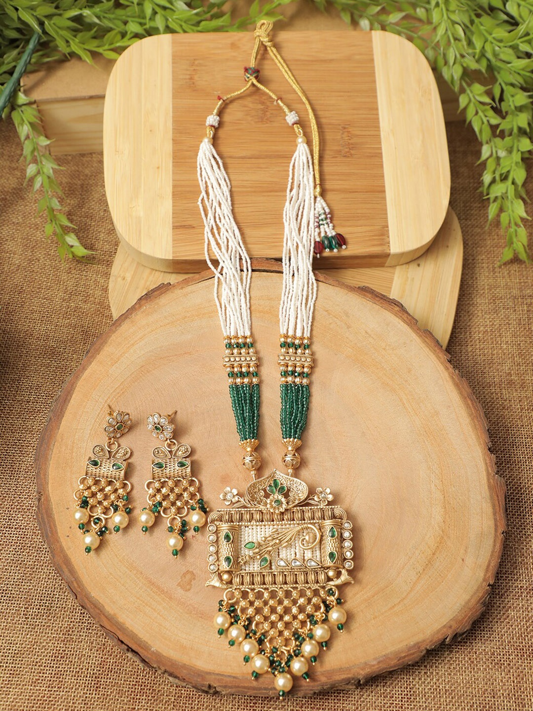 

Swarajshop Gold-Plated Green & White Stone-Studded & Beaded Jewellery Set