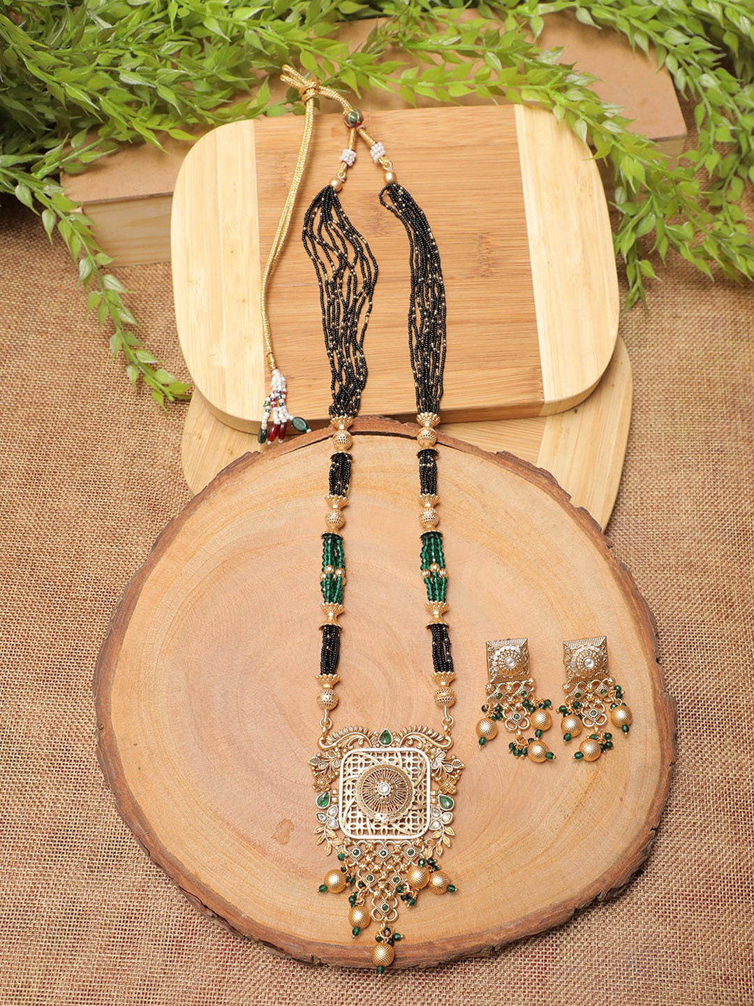 

Swarajshop Green & Black Gold-Plated Beaded Jewellery Set