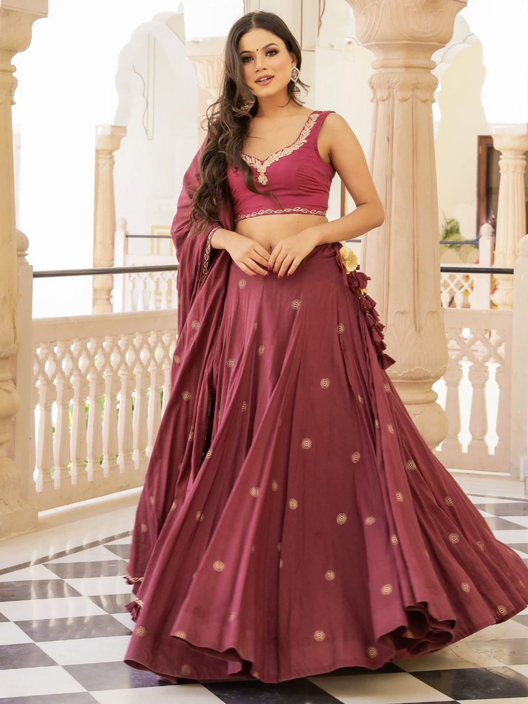 

Baisacrafts Burgundy & Gold-Toned Thread Work Block Print Lehenga Choli With Dupatta