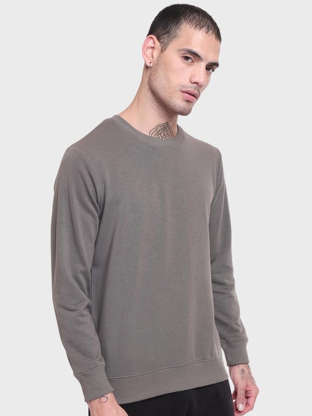 

Bewakoof Men Grey Cotton Solid Sweatshirt