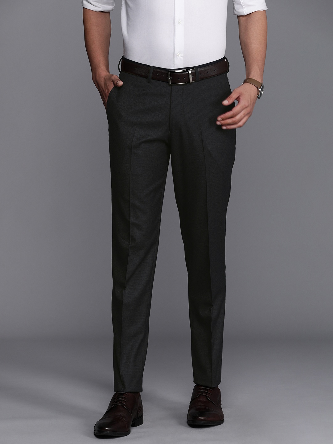 

SUITLTD Men Smart Solid Slim Fit Formal Trousers, Navy blue