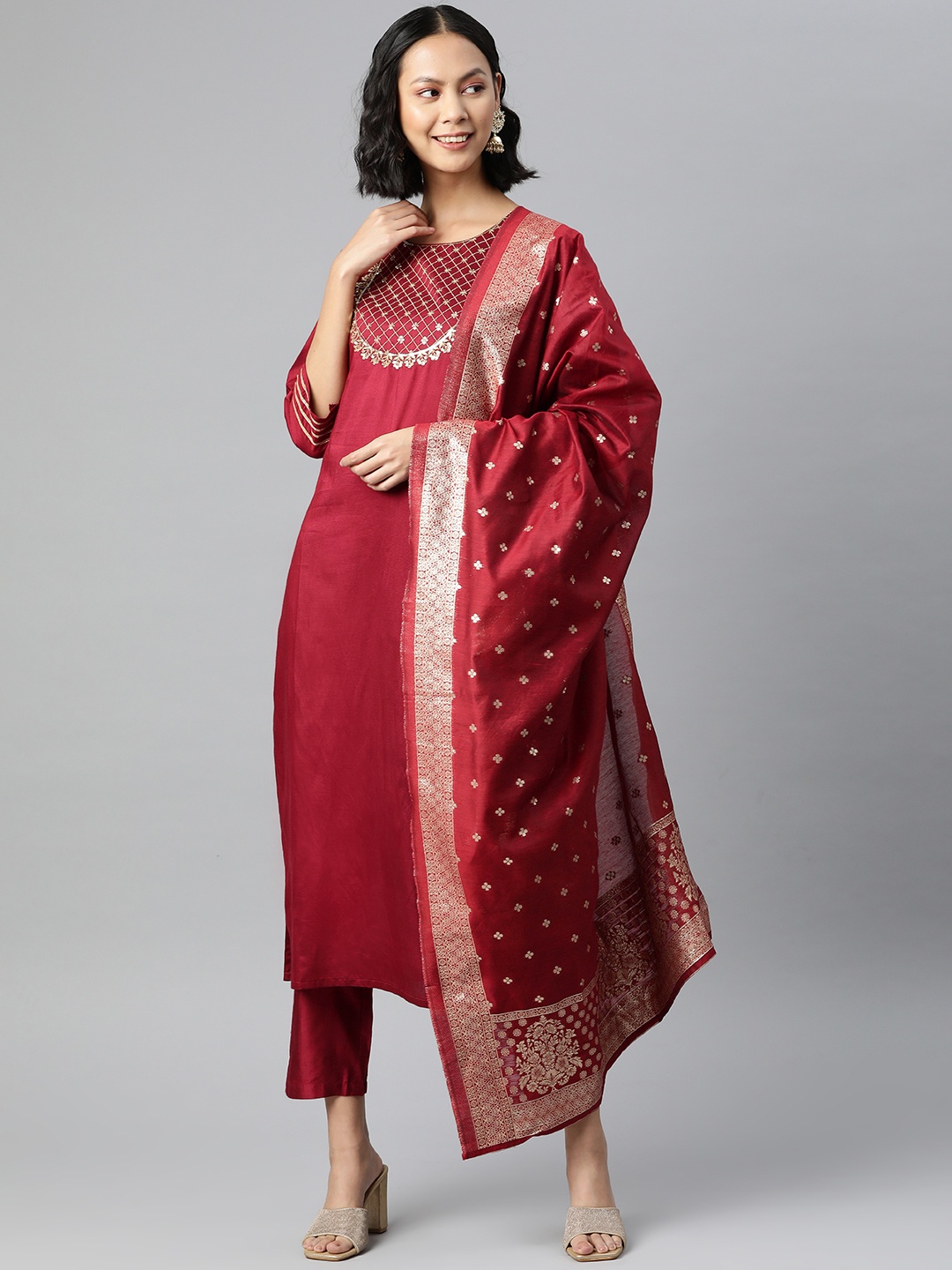 

SERONA FABRICS Women Red Embroidered Kurta with Trousers & With Dupatta