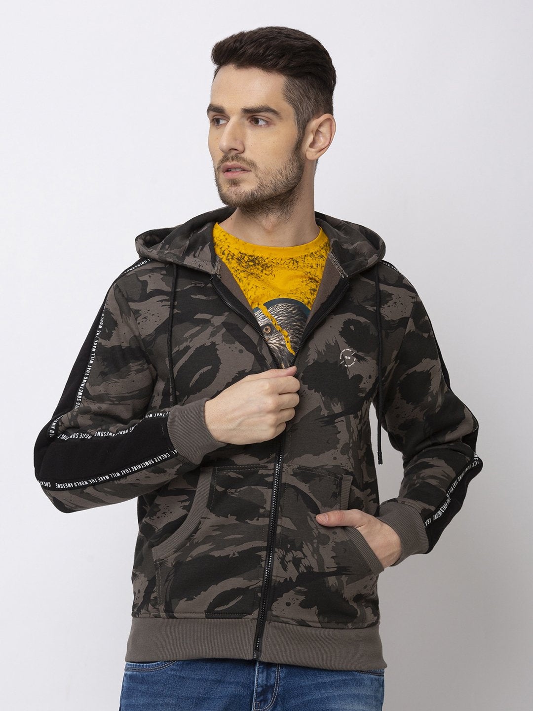 

Status Quo Men Olive Green Printed Hooded Cotton Sweatshirt