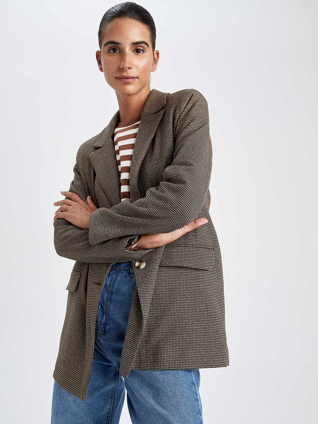 

DeFacto Women Brown Checked Single-Breasted Blazer