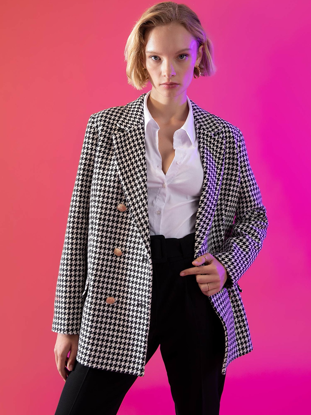 

DeFacto Women Black & White Checked Double-Breasted Blazer