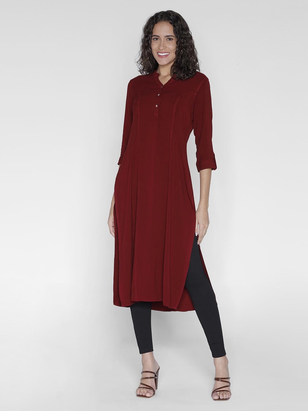 

IDENTITI Women Maroon Solid Kurta