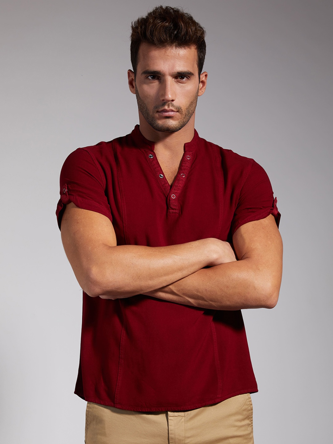 

IDENTITI Men Maroon Slim Fit Solid Casual Shirt