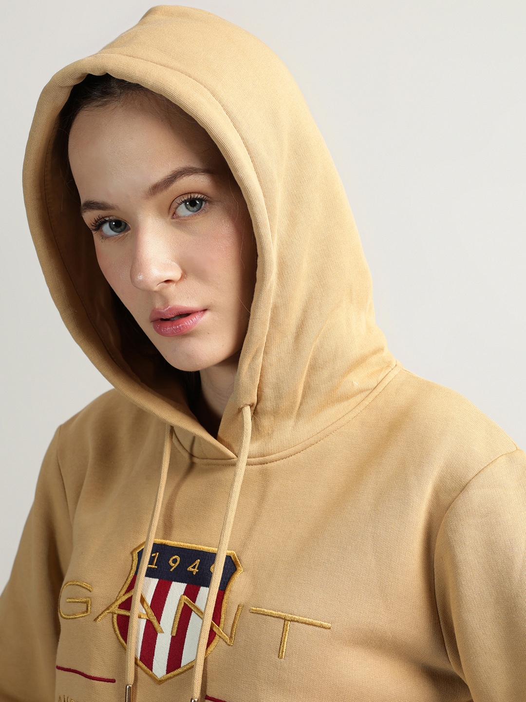 

GANT Women Beige Cotton Hooded Sweatshirt