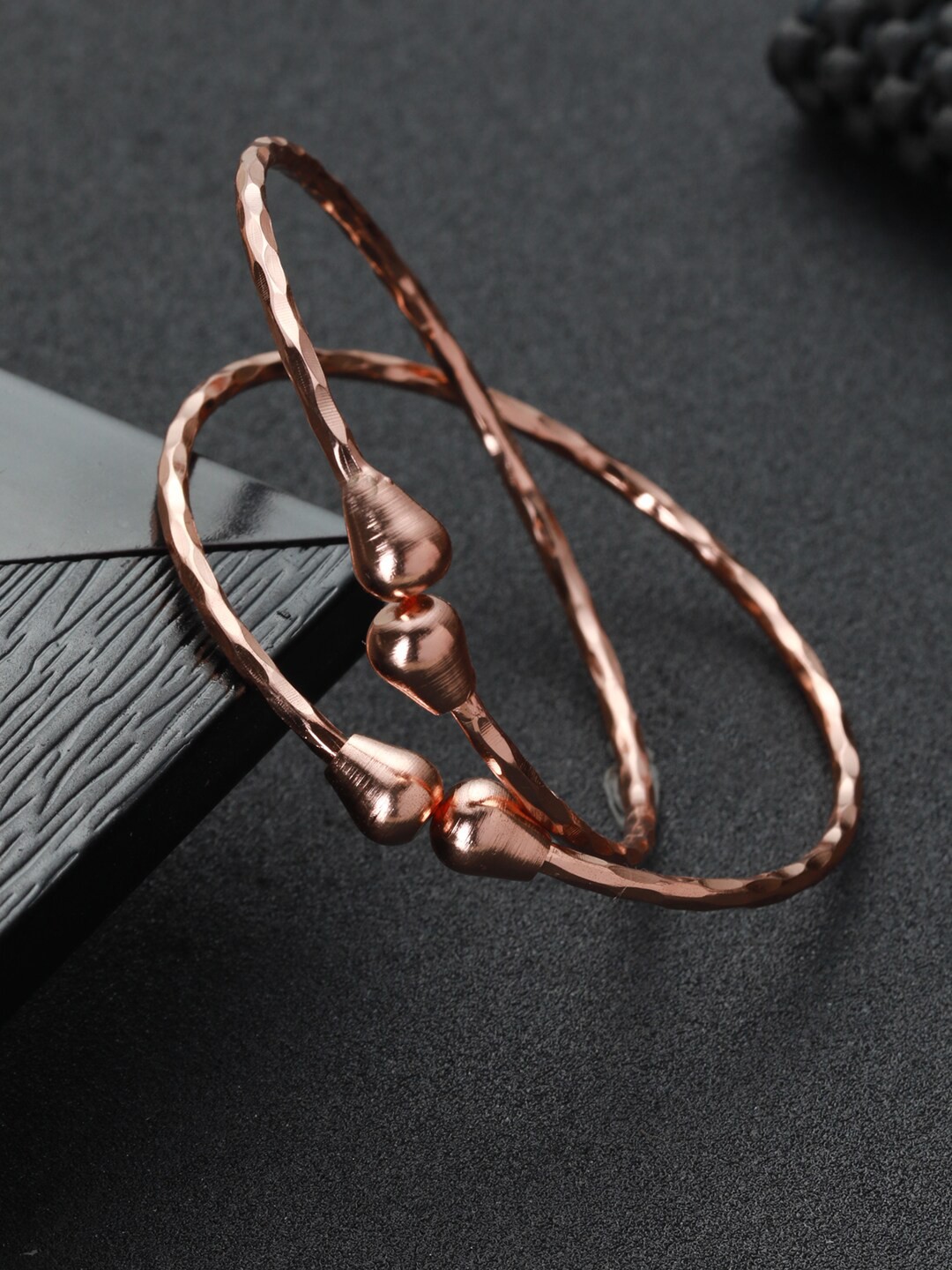 

Priyaasi Set Of 2 Rose Gold-Plated Textured Bangles
