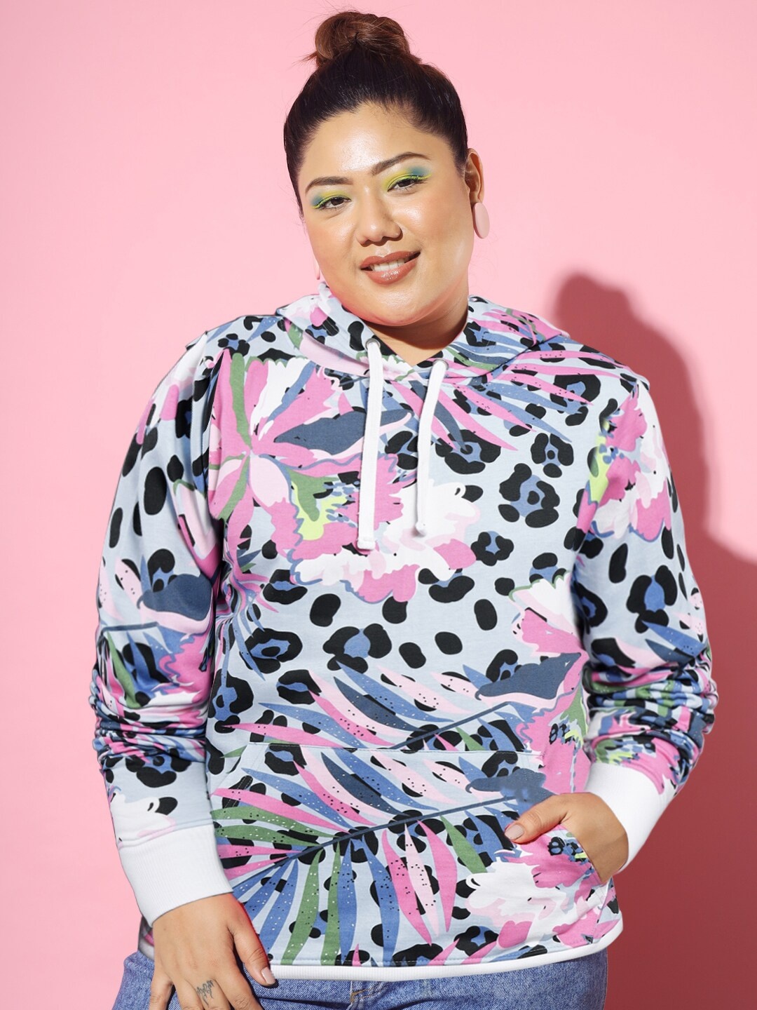 

BEYOUND SIZE - THE DRY STATE Women White Printed Hooded Sweatshirt