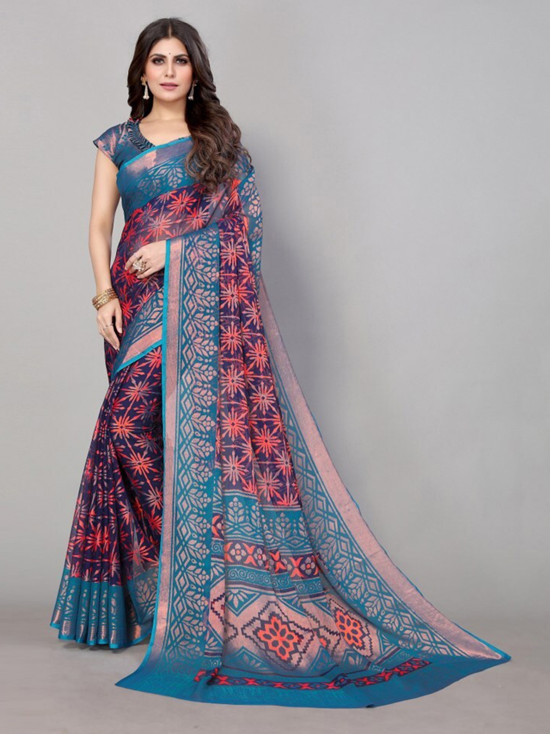 

Yashika Navy Blue & Blue Floral Printed Zari Saree