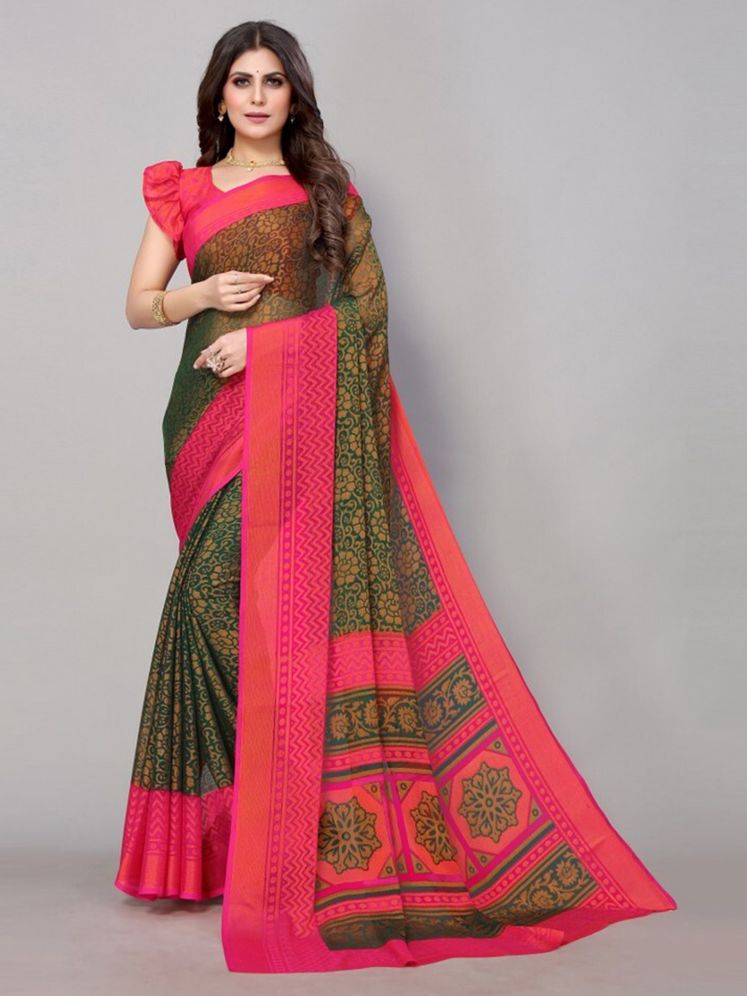 

Yashika Green & Pink Floral Printed Zari Poly Chiffon Saree