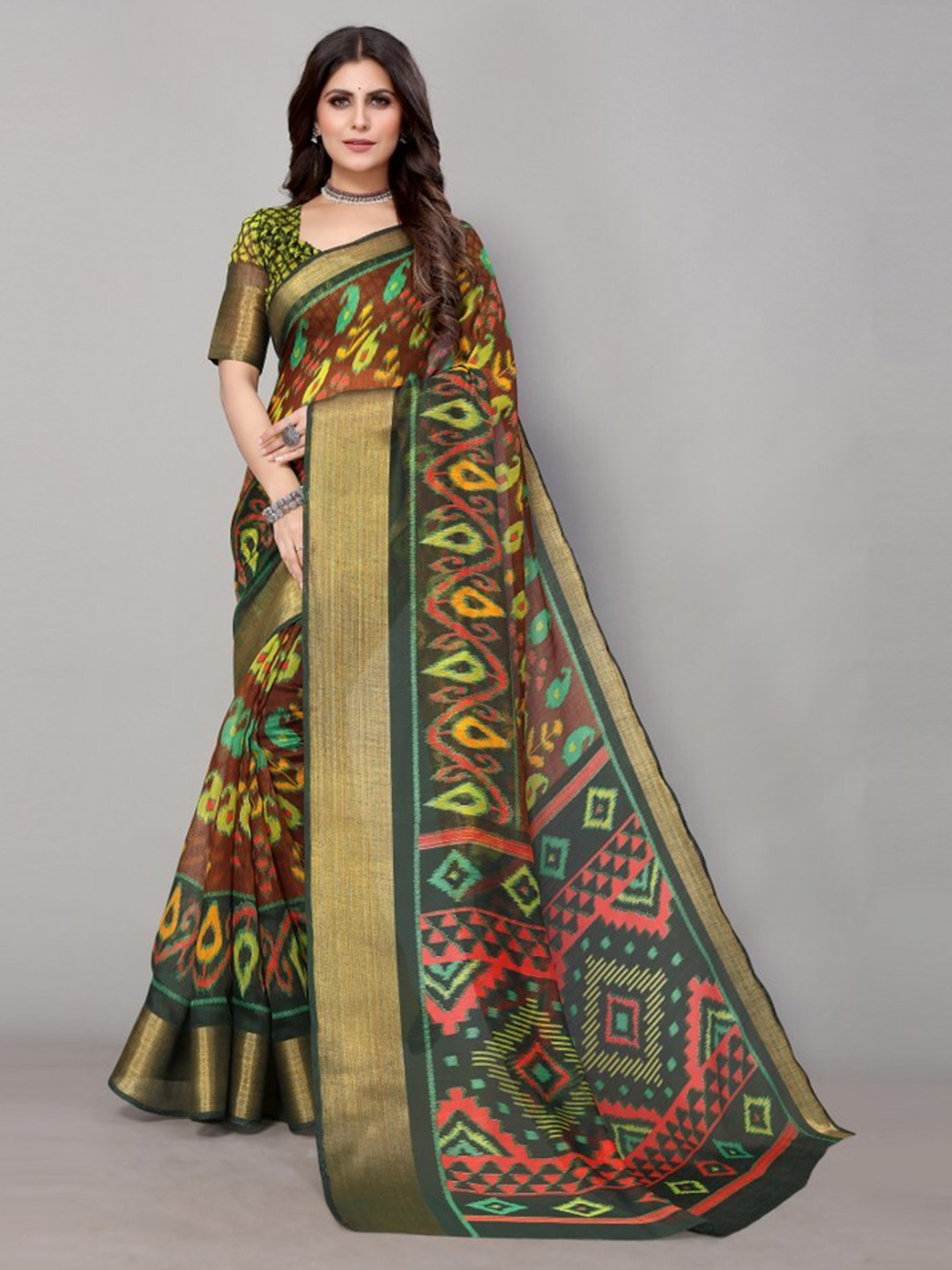 

Yashika Green & Gold-Toned Ethnic Motifs Woven Design Zari Linen Blend Saree