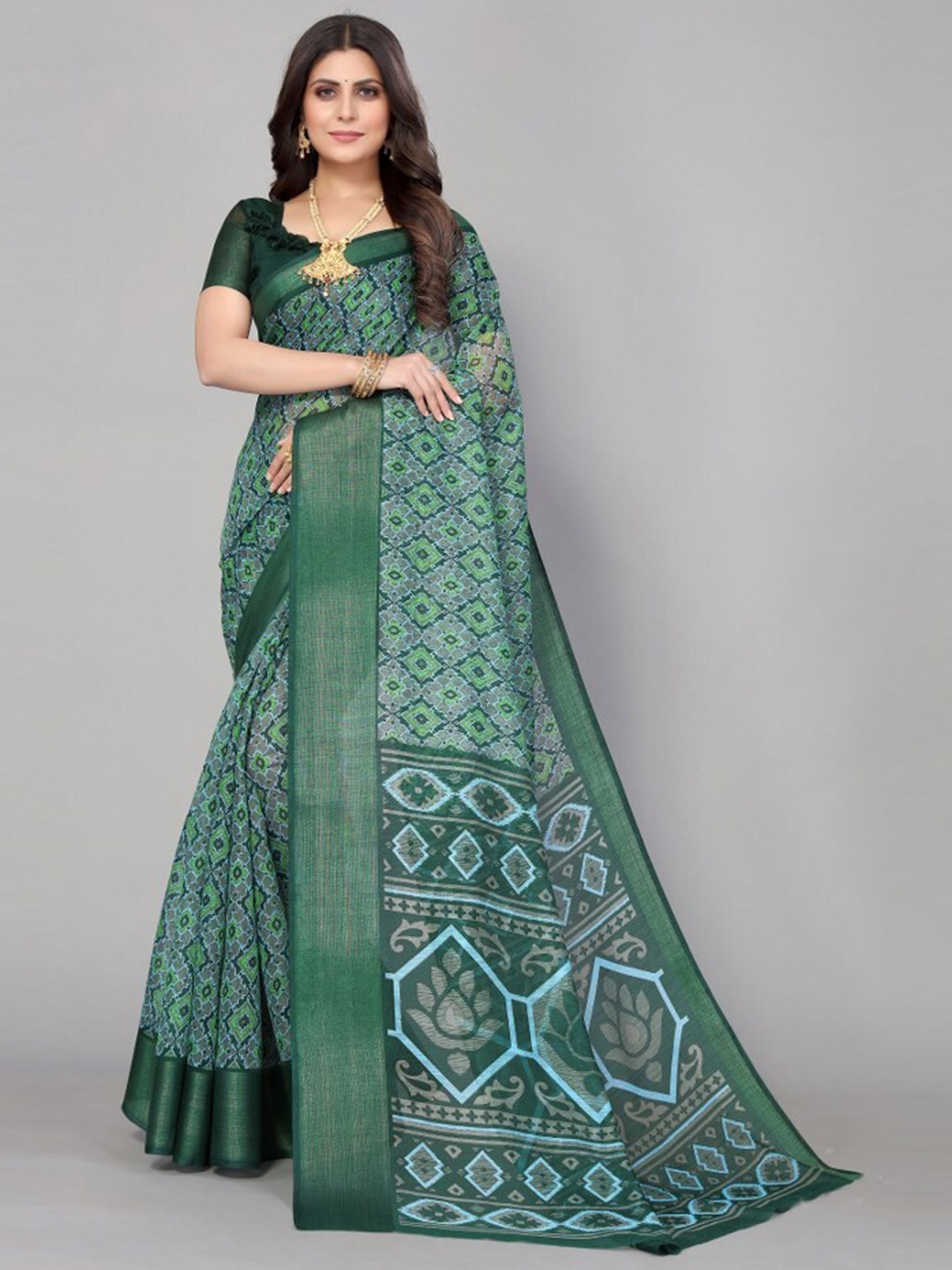 

Yashika Green Zari Linen Blend Saree