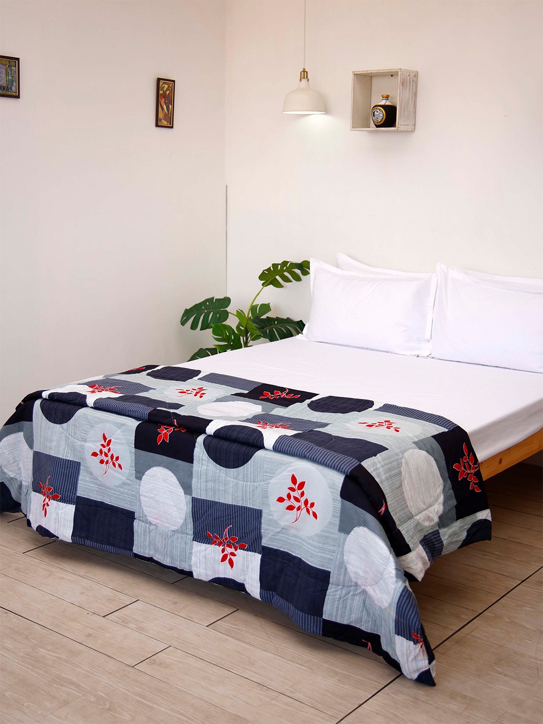 

Ariana Grey & Red Microfiber AC Room 120 GSM Double Bed Reversible Comforter