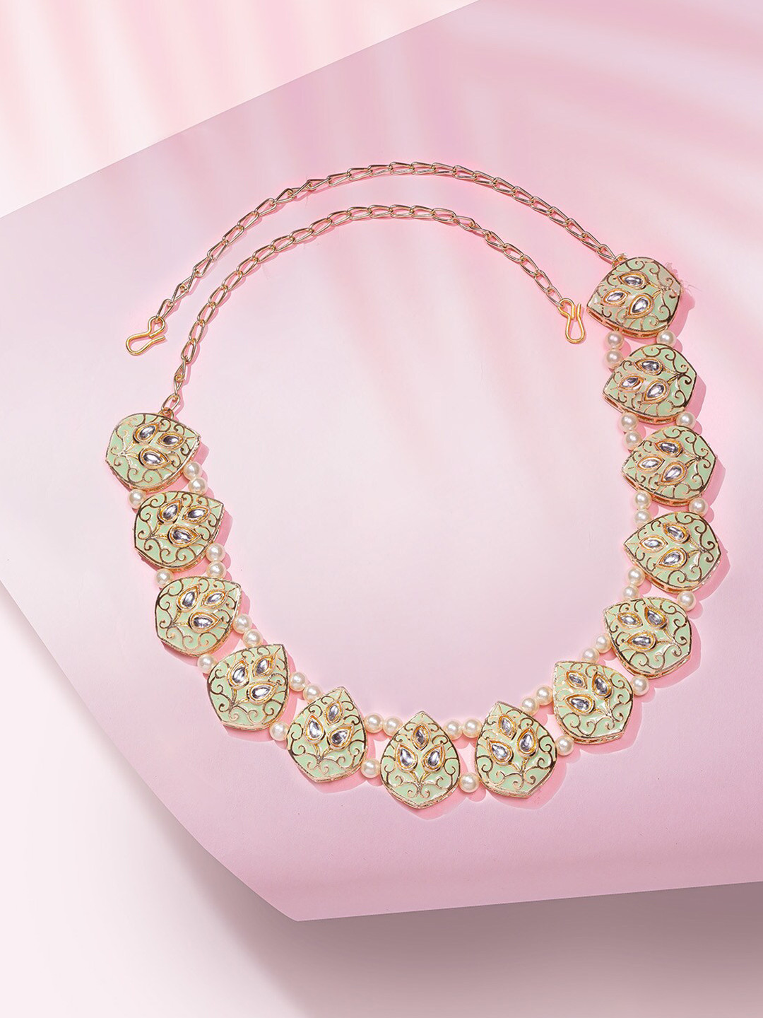 

HAIR DRAMA CO. Women Green & White Gold Plated Embellished Hairband