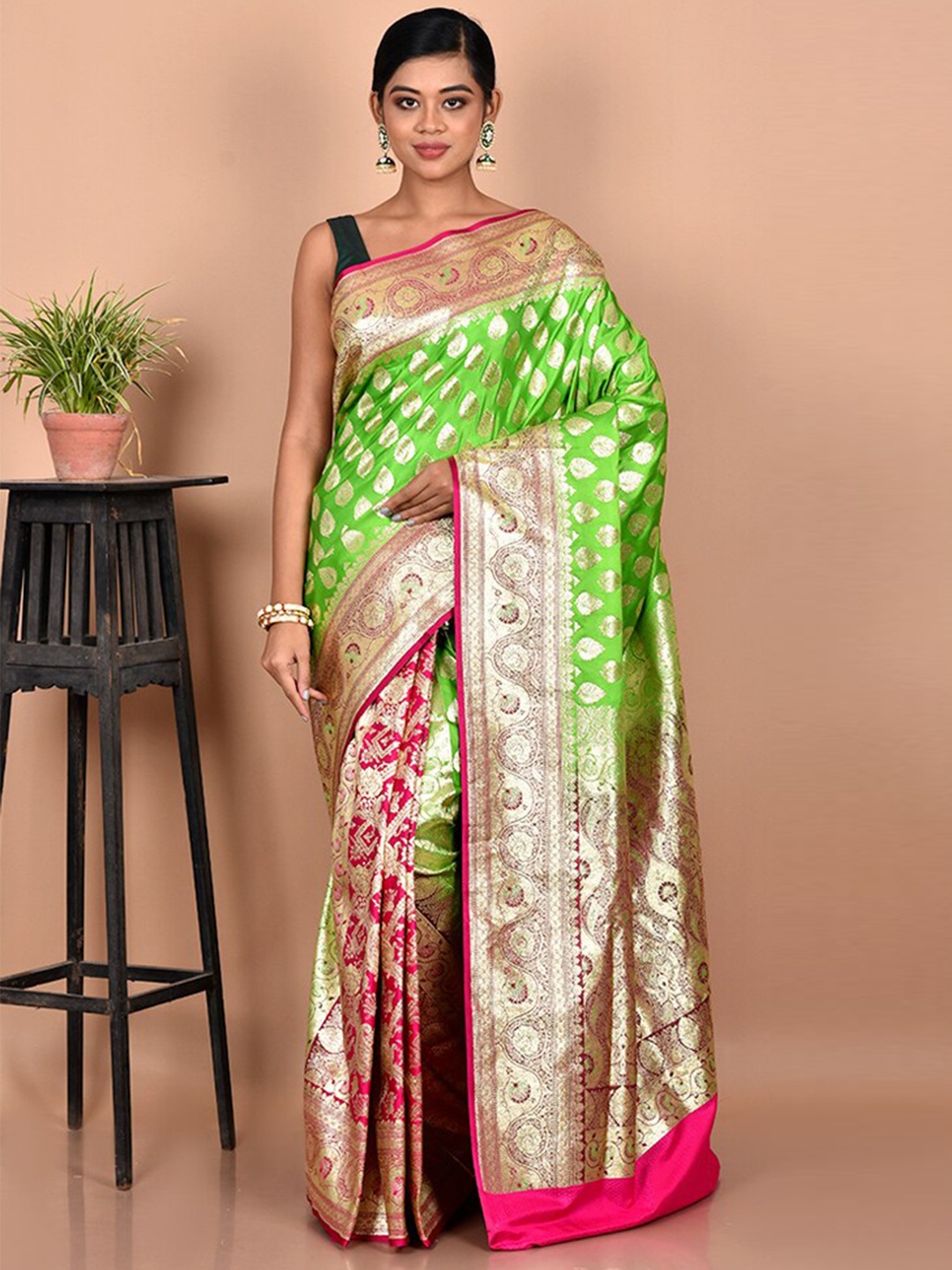 

AllSilks Green & Pink Ethnic Motifs Zari Silk Blend Banarasi Saree