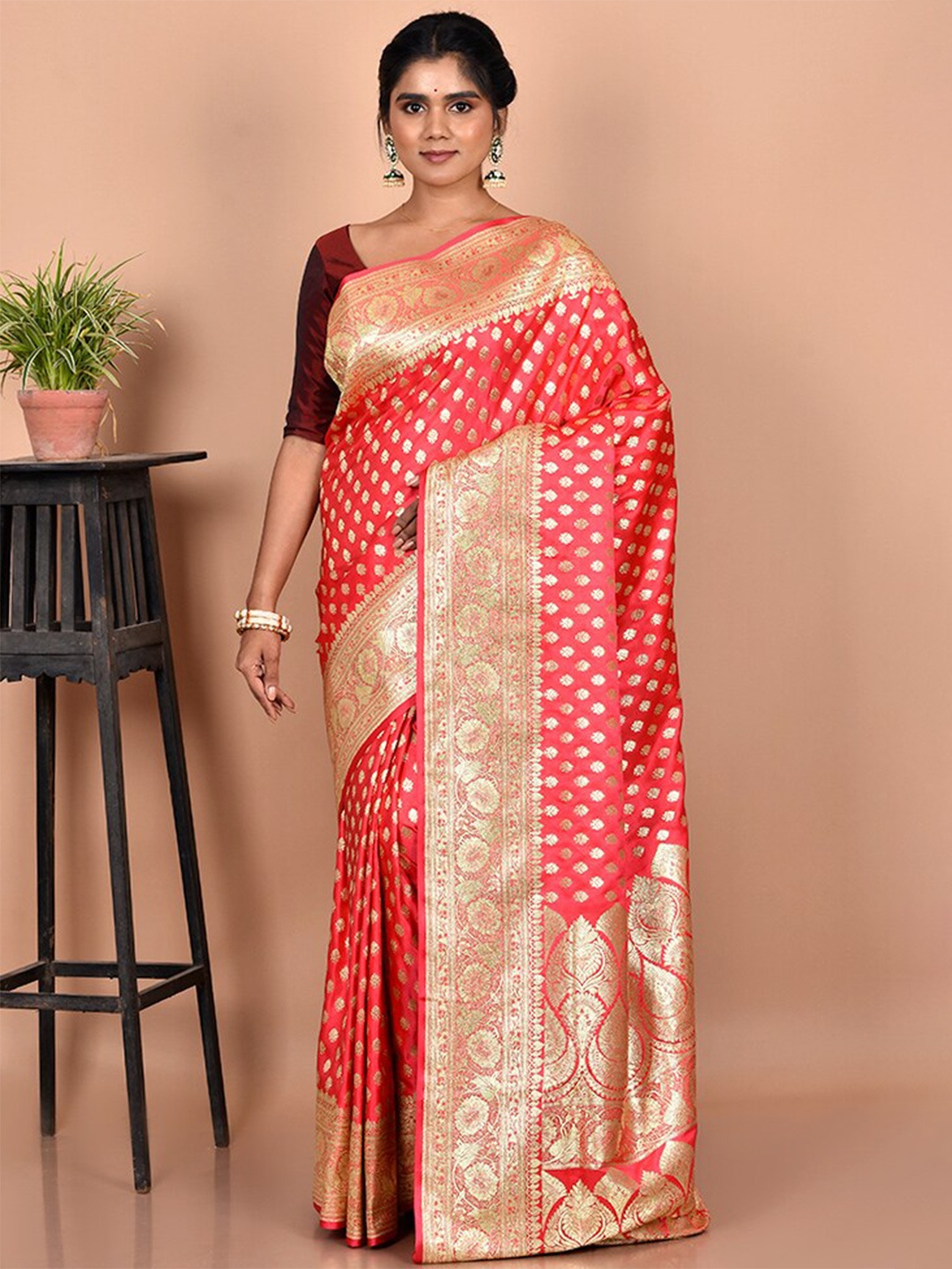 

AllSilks Pink & Gold-Toned Ethnic Motif Zari Silk Blend Banarasi Saree