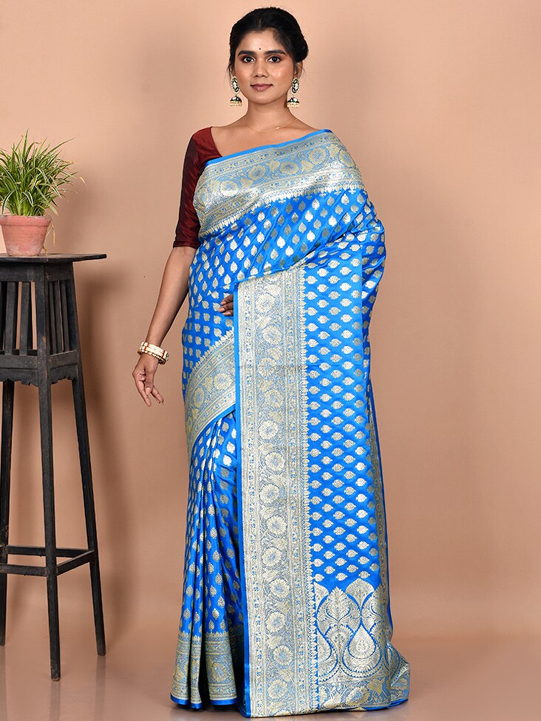 

AllSilks Blue & Gold-Toned Ethnic Motif Zari Silk Blend Banarasi Saree
