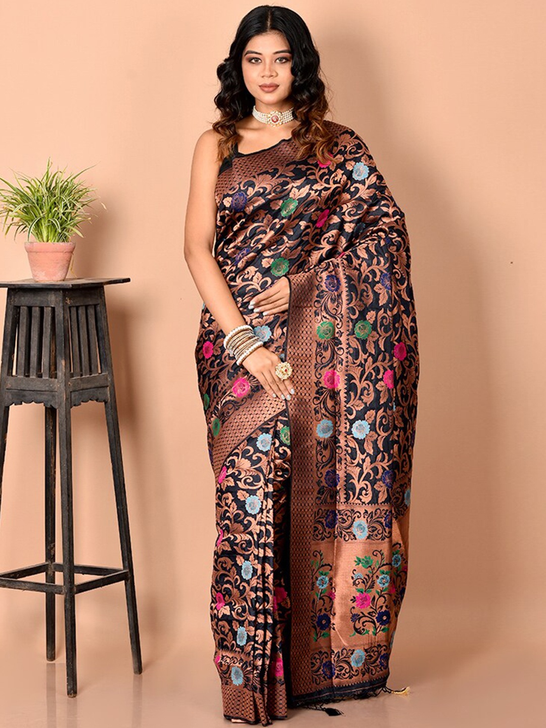 

AllSilks Black & Gold-Toned Woven Design Zari Silk Blend Saree