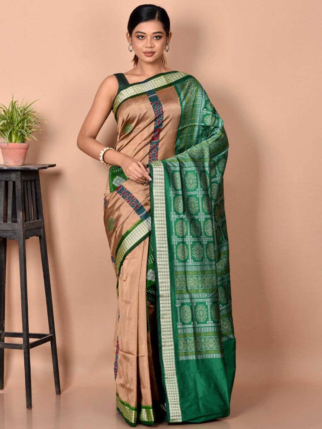 

AllSilks Beige & Green Woven Design Pure Silk Bomkai Saree