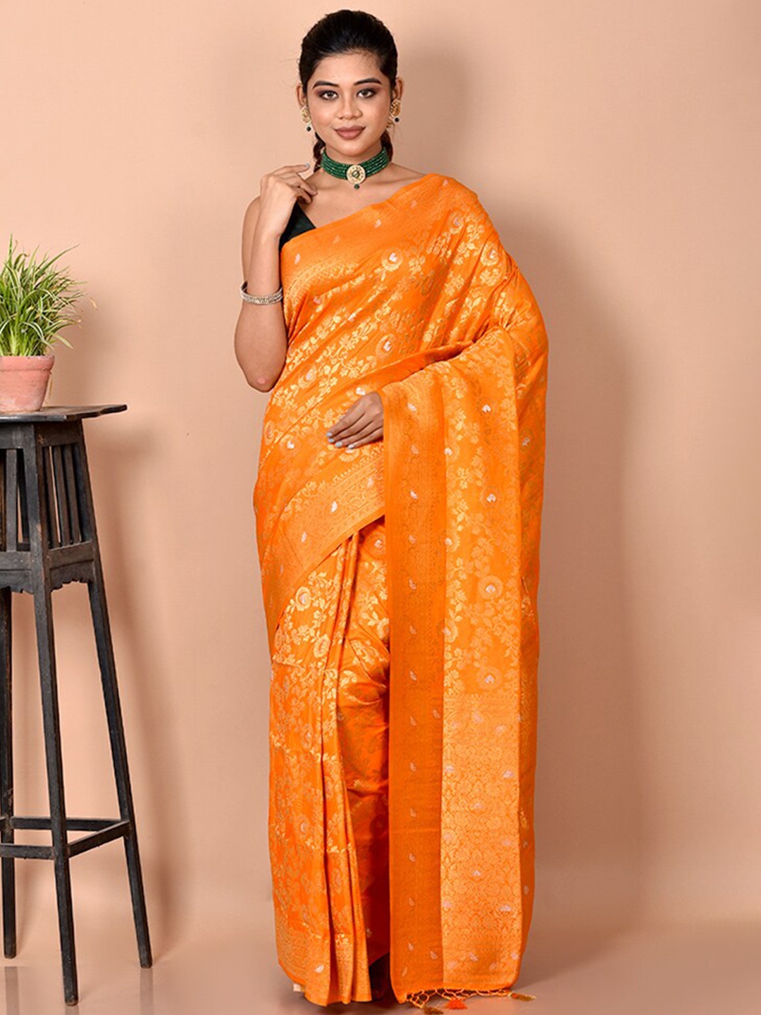 

AllSilks Rust & Gold-Toned Woven Design Zari Silk Blend Saree