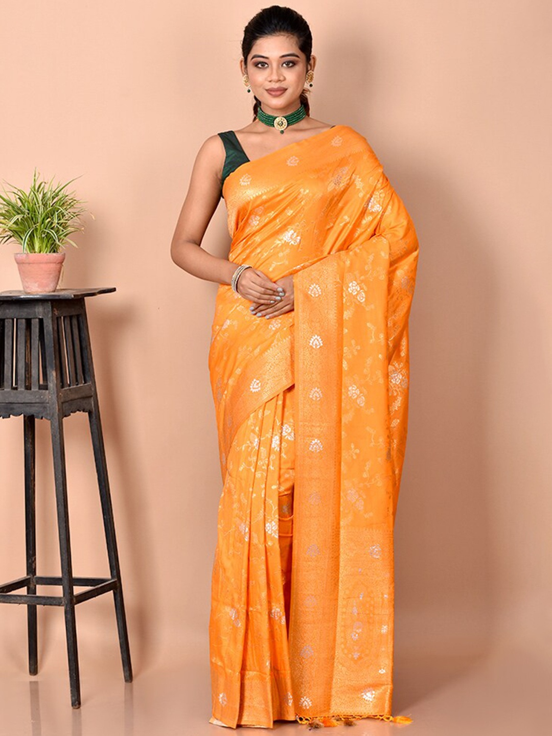 

AllSilks Rust & Gold-Toned Woven Design Zari Silk Blend Saree